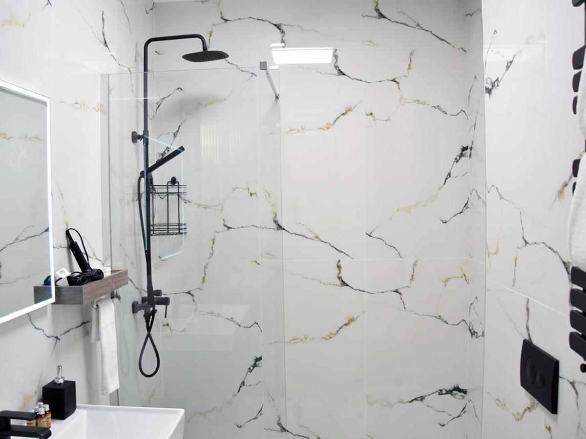 Aquaperla Hotel & Spa Chisinau Ngoại thất bức ảnh