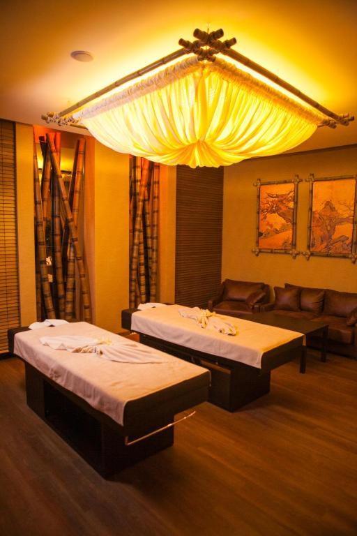 Aquaperla Hotel & Spa Chisinau Ngoại thất bức ảnh