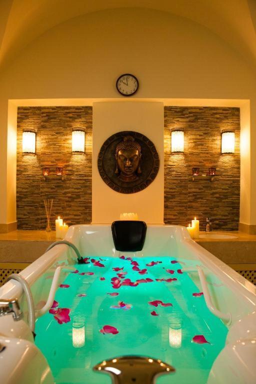 Aquaperla Hotel & Spa Chisinau Ngoại thất bức ảnh
