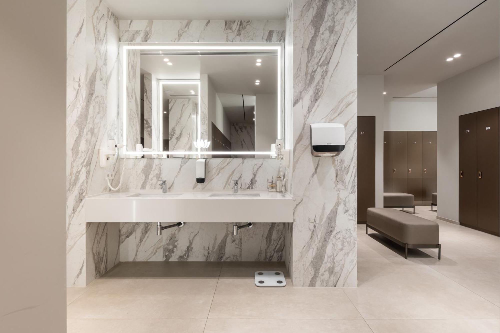 Aquaperla Hotel & Spa Chisinau Ngoại thất bức ảnh